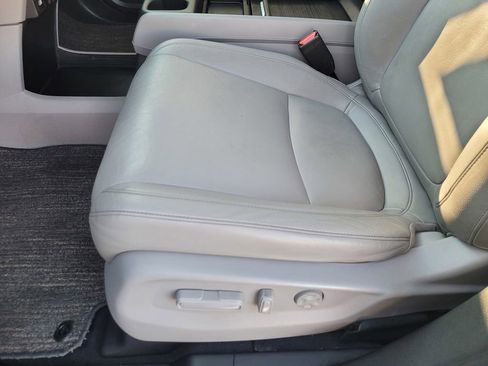 Used 2023 Honda Odyssey Touring image 18