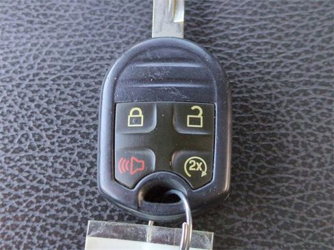 Used 2014 Ford F150 Lariat w/ Lariat Chrome Package image 28