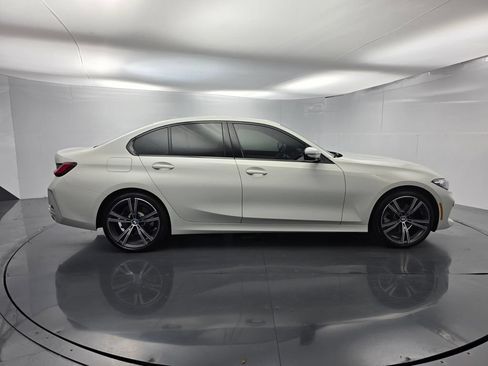 Used 2023 BMW 330i Sedan w/ Driving Assistance Package RWD image 3