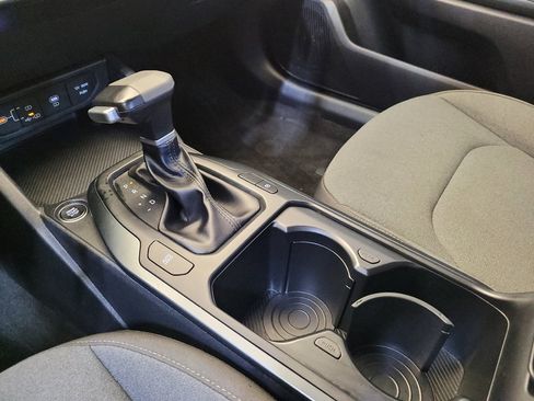 Used 2025 Kia K4 LX image 26