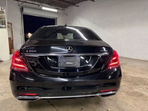 Used 2018 Mercedes-Benz S 560 4MATIC Sedan w/ AMG Line Exterior image 5