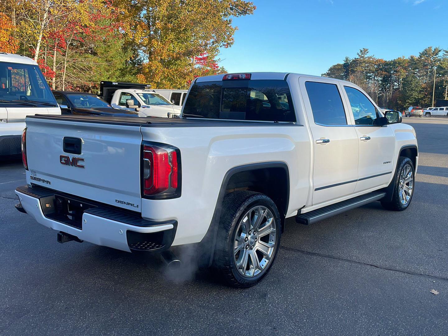 Used 2017 GMC Sierra 1500 Denali w/ Denali Ultimate Package AWD/4WD image 6