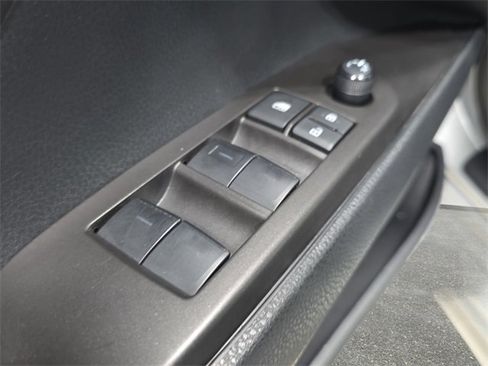 Certified 2023 Toyota Camry SE image 24