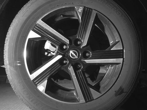 Used 2025 Nissan Sentra SV FWD image 15