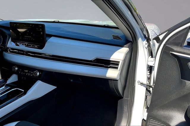 Used 2025 Mitsubishi Outlander SE FWD image 27
