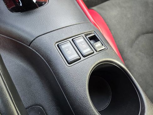 Certified 2025 Nissan Z Performance w/ Floor Mat Package RWD image 20
