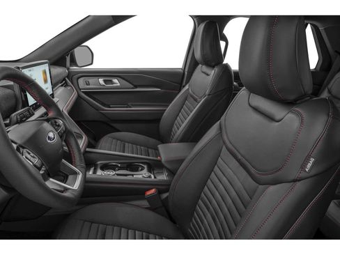 Used 2025 Ford Explorer ST-Line w/ ST-Line Street Pack AWD/4WD image 6