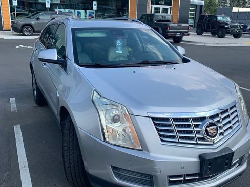 Used 2014 Cadillac SRX Luxury w/ Driver Awareness Package AWD/4WD image 18