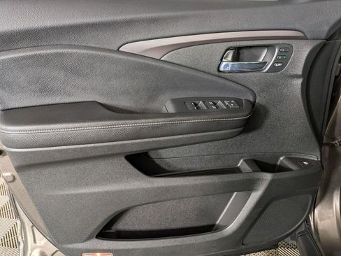 Used 2021 Honda Ridgeline RTL-E image 16