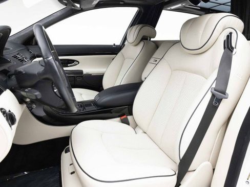 Used 2009 Maybach 62 S RWD image 8