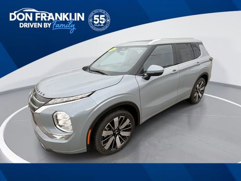 New 2026 Mitsubishi Outlander SEL FWD image 1