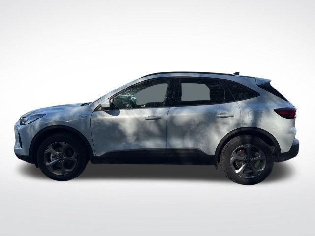 Used 2025 Ford Escape ST-Line Select AWD/4WD image 2