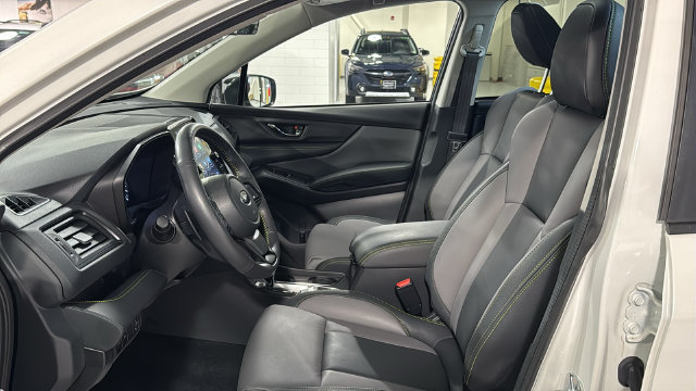 Used 2023 Subaru Ascent Onyx Edition AWD/4WD image 10