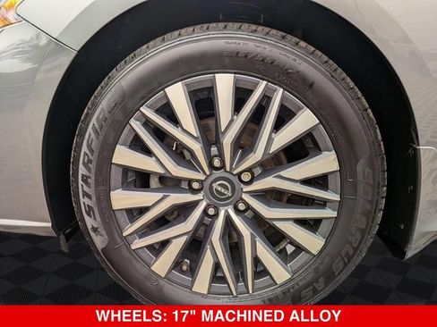 Certified 2023 Nissan Altima 2.5 SV FWD image 11