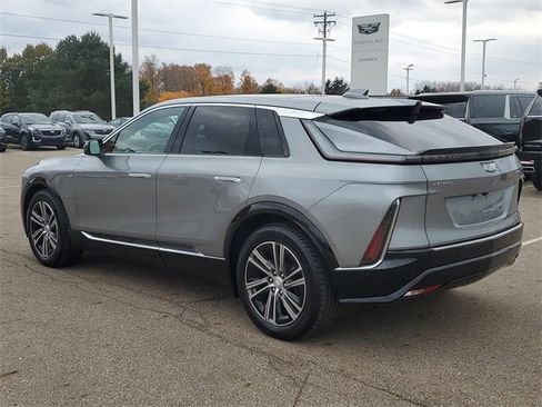 Certified 2024 Cadillac Lyriq Luxury image 4
