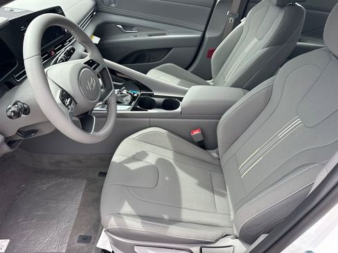 New 2026 Hyundai Elantra SEL Sport Premium FWD image 10