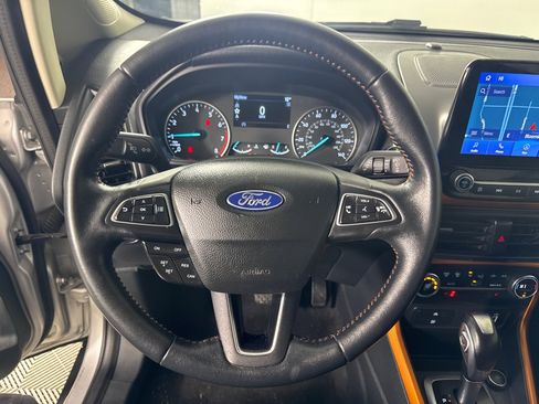 Used 2021 Ford EcoSport SE w/ SE Convenience Package image 18