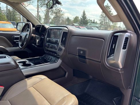 Used 2015 Chevrolet Silverado 1500 LTZ Z71 w/ LTZ Plus Package AWD/4WD image 21