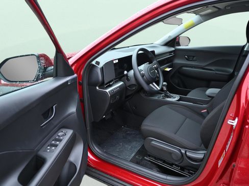 Used 2026 Hyundai Kona SE FWD image 10