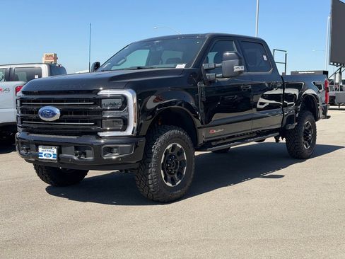 New 2026 Ford F250 Platinum w/ Tremor Off-Road Package AWD/4WD image 3