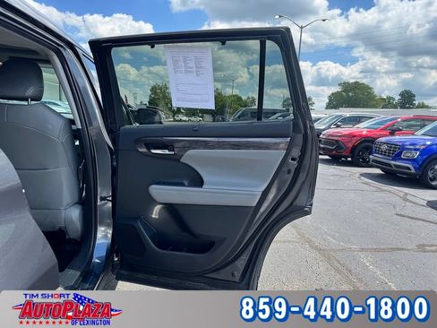 Used 2020 Toyota Highlander Limited AWD/4WD image 57