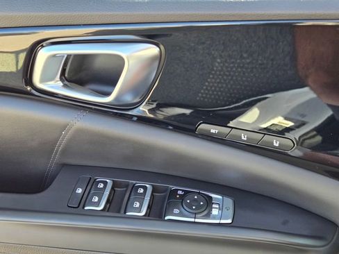 New 2026 Kia Carnival SX Prestige FWD image 16