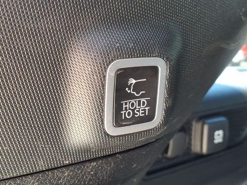 Used 2023 Jeep Grand Cherokee Altitude AWD/4WD image 14