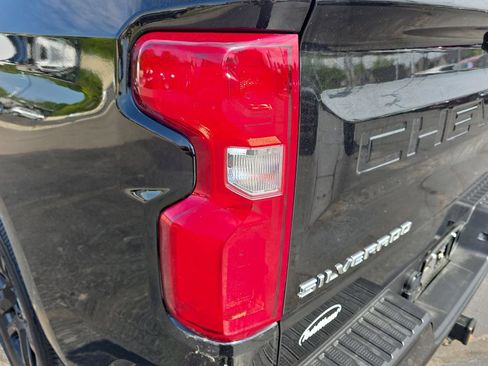 Certified 2023 Chevrolet Silverado 1500 RST AWD/4WD image 35