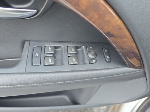 Used 2016 Volvo XC70 T5 Premier w/ Proximity Package image 27