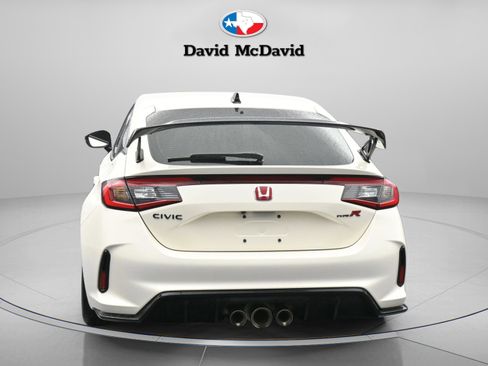 Used 2024 Honda Civic Type R image 11