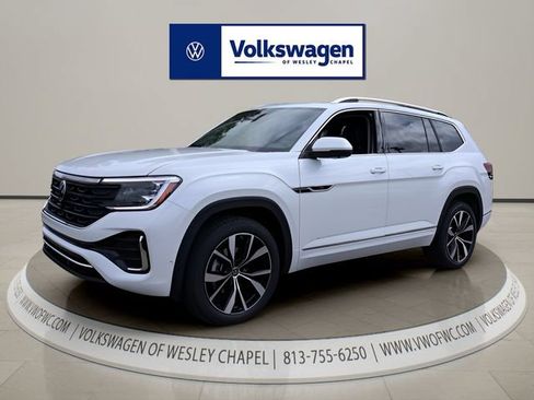 Certified 2026 Volkswagen Atlas SEL Premium R-Line AWD/4WD image 3
