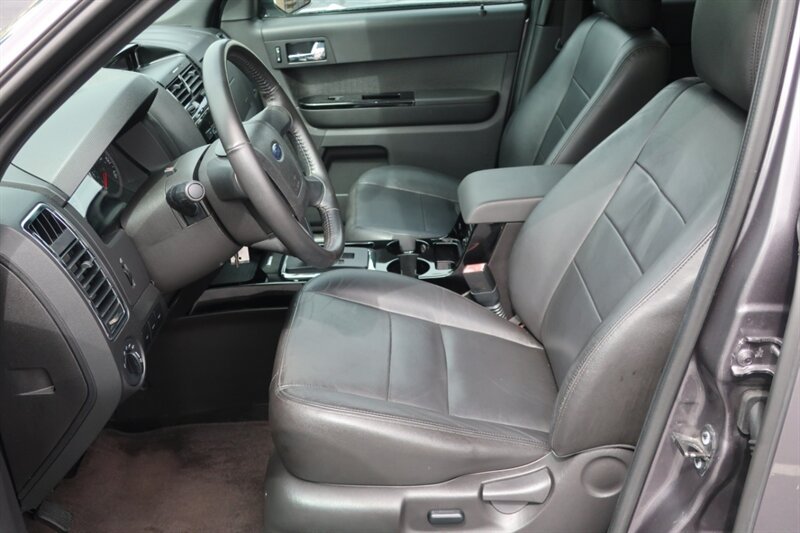 Used 2010 Ford Escape Limited FWD image 15