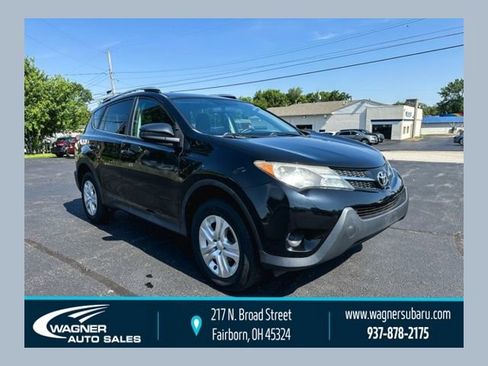 Used 2014 Toyota RAV4 LE FWD image 1