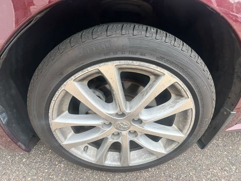 Used 2013 Toyota Avalon XLE Touring FWD image 4