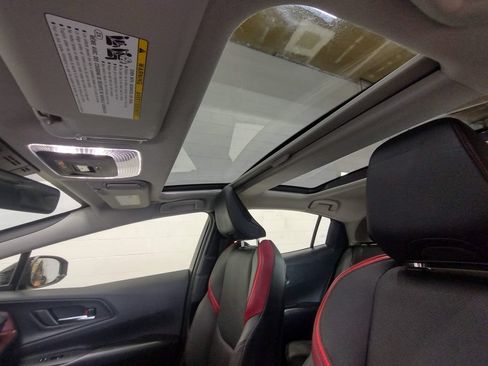 Used 2024 Toyota Prius Prime FWD image 20