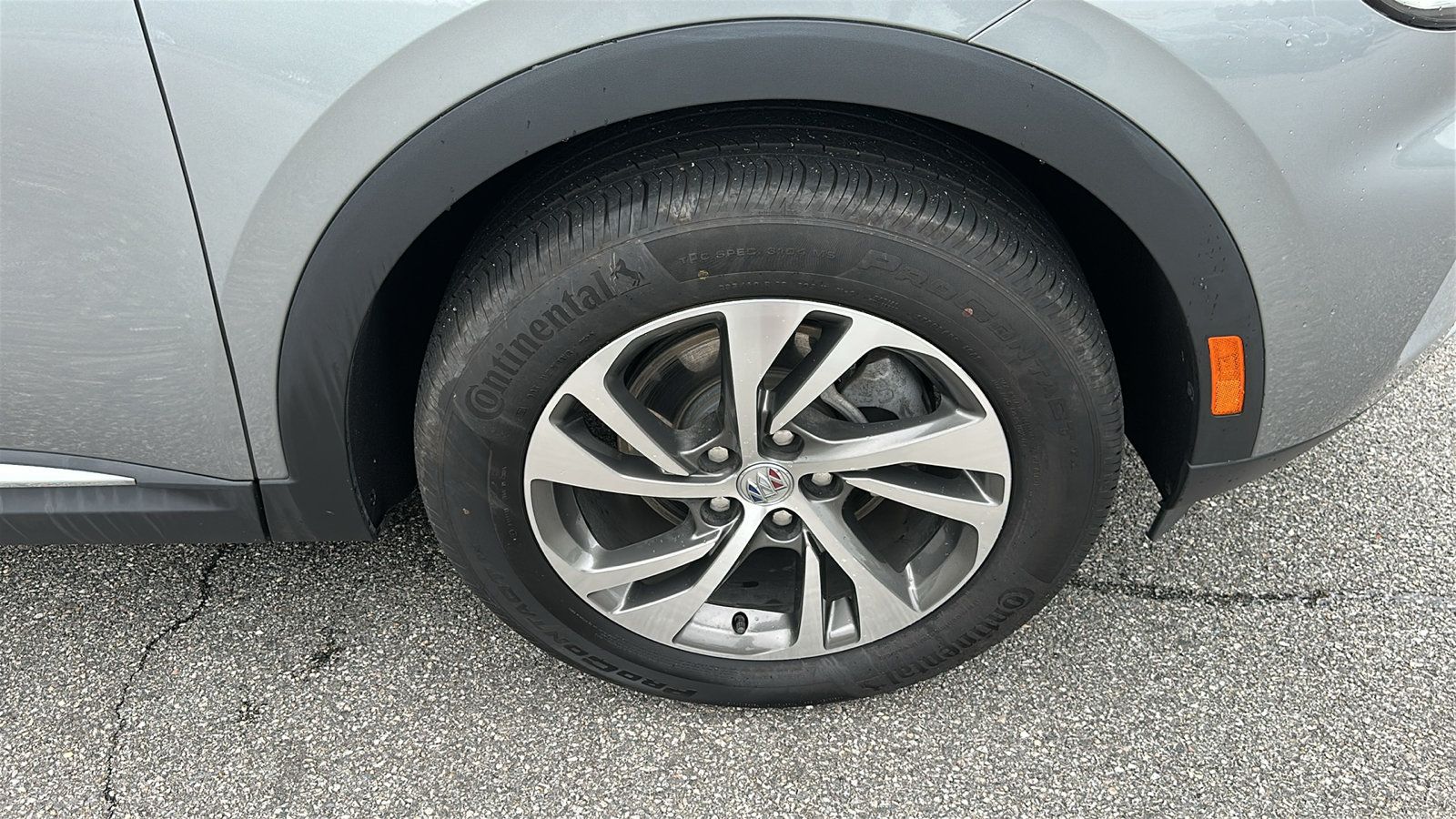Used 2023 Buick Envision Essence AWD/4WD image 8