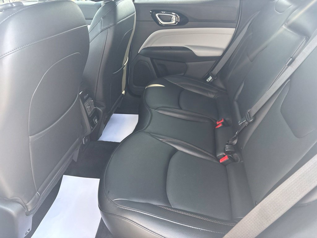Certified 2023 Jeep Compass Limited AWD/4WD image 27