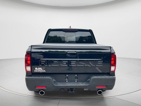 Used 2024 Honda Ridgeline Black Edition image 5