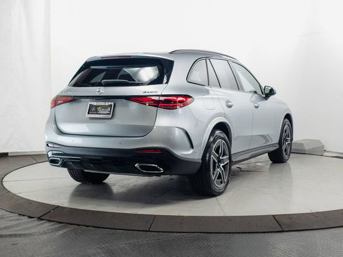 Used 2025 Mercedes-Benz GLC 350e 4MATIC w/ AMG Line image 28