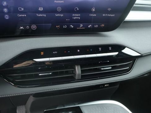 New 2026 Buick Enclave Preferred w/ Power Package AWD/4WD image 39