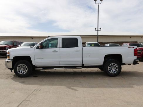 Used 2018 Chevrolet Silverado 3500 LT image 3