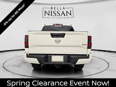 New 2026 Nissan Frontier SV w/ SV Convenience Package