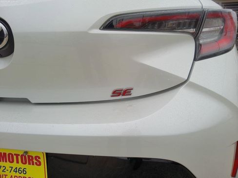 Used 2022 Toyota Corolla SE FWD image 6