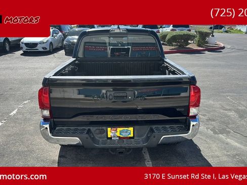 Used 2019 Toyota Tacoma SR5 RWD image 5