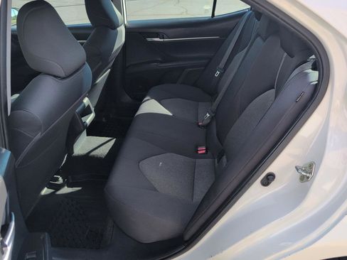 Used 2021 Toyota Camry LE AWD/4WD image 11