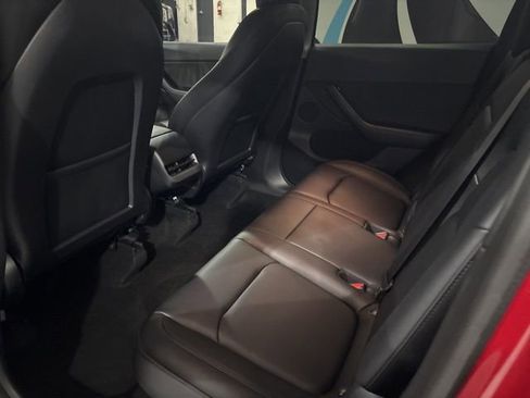 Used 2022 Tesla Model Y Performance image 26