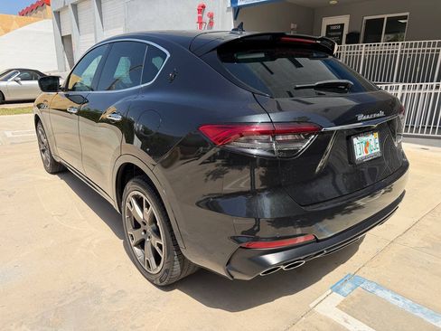 Used 2023 Maserati Levante Modena AWD/4WD image 8