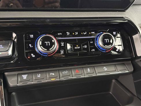 New 2026 GMC Sierra 2500 AT4 w/ AT4 Premium Plus Package AWD/4WD image 31