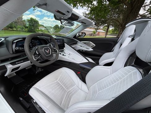Used 2023 Chevrolet Corvette Stingray Premium Conv w/ 3LT RWD image 42