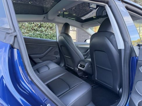 Used 2023 Tesla Model 3 Standard Range image 38